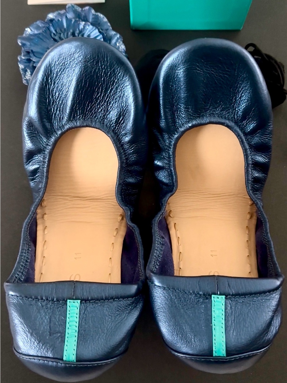 Tieks BNIB Midnight blue Leather Ballet Flats.
